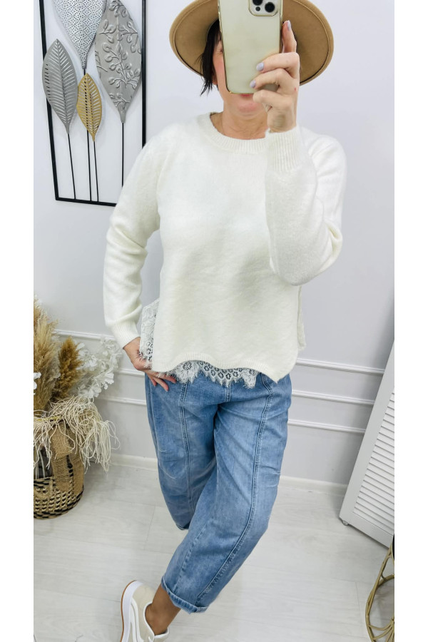 Sweter damski ecru z koronką