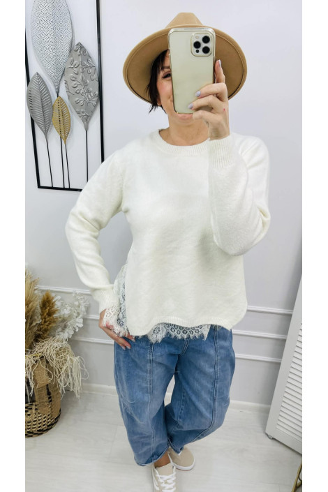 Sweter damski ecru z koronką