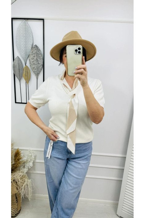 Sweter damski krótki rękaw ecru z apaszką